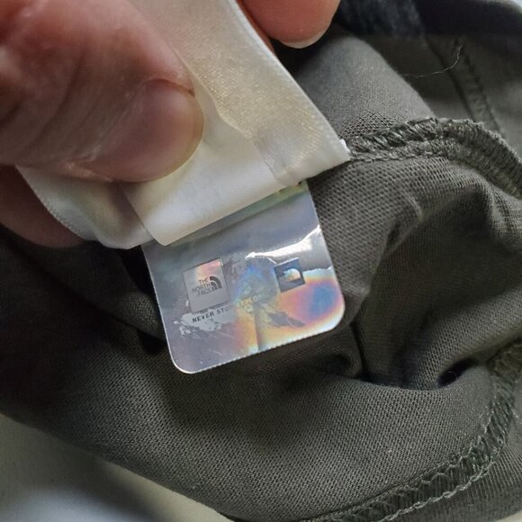 The North Face Bear Graphic Tee Overlay Shirt Top Boys Size Small NWT Crew Neck - Picture 6 of 13